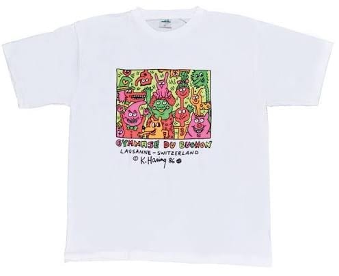 Le motif porté sur un t-shirt du gymnase.