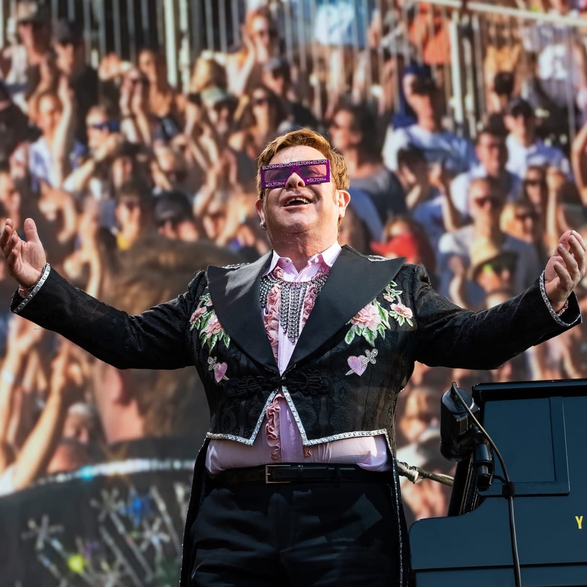 Elton John au Montreux Jazz Festival, au stade de la Saussaz, en 2019.